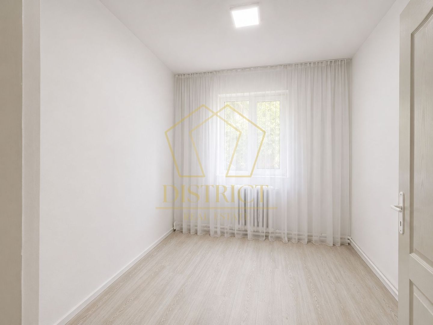 Garsonieră renovată | Parter | Calea Buziașului - Poză 1
