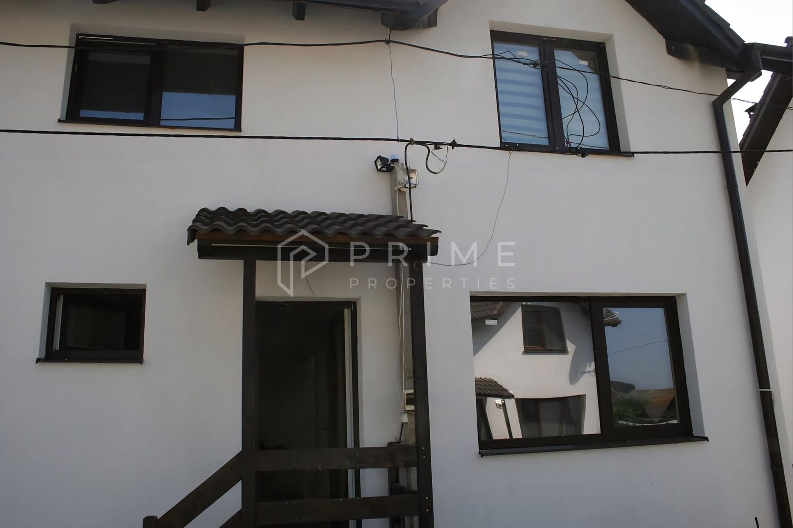 Casă tip duplex complet amenajată si mobilată | șemineu și garaj | - Poză 5