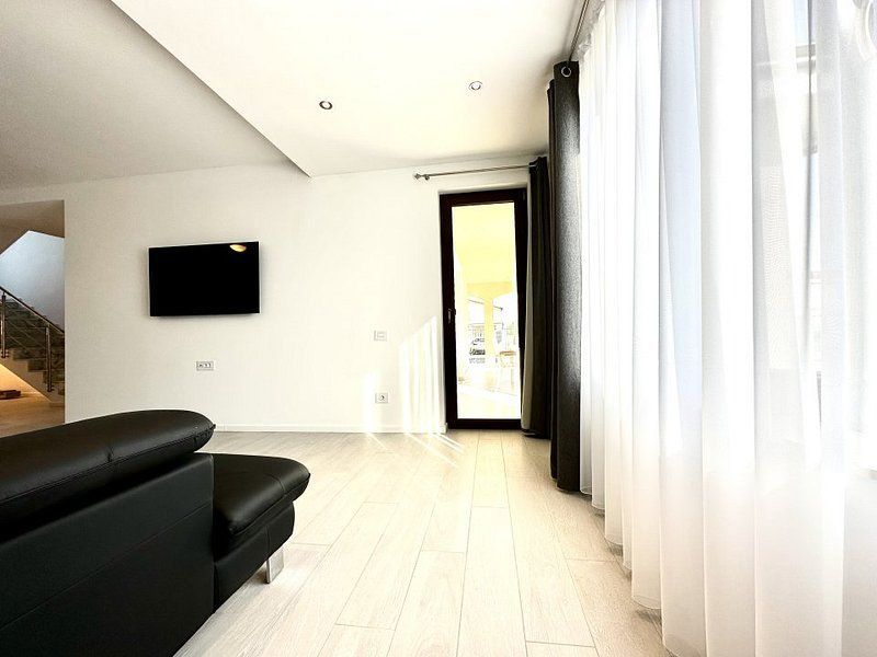 Prima inchiriere - suprafață generoasa -Dumbravita - Poză 4