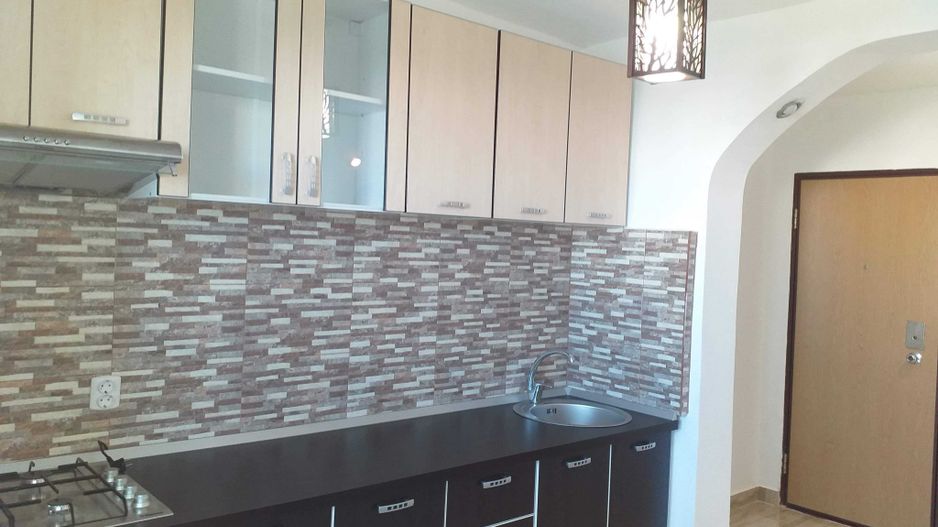 2 camere decomandat renovat complet, 5 minute metrou Costin Georgian - Poză 5