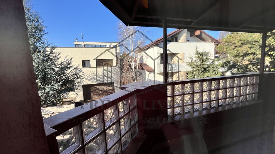 VILA CU 7 CAMERE IN COMPLEX REZIDENTIAL IN IANCU NICOLAE - Poză 19