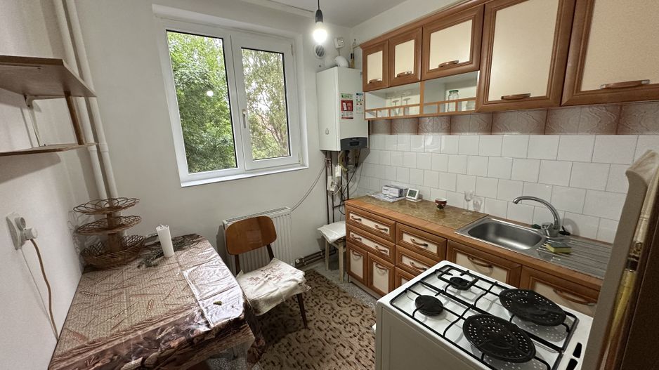Apartament 2 camere etaj 2  decomandat - Poză 18