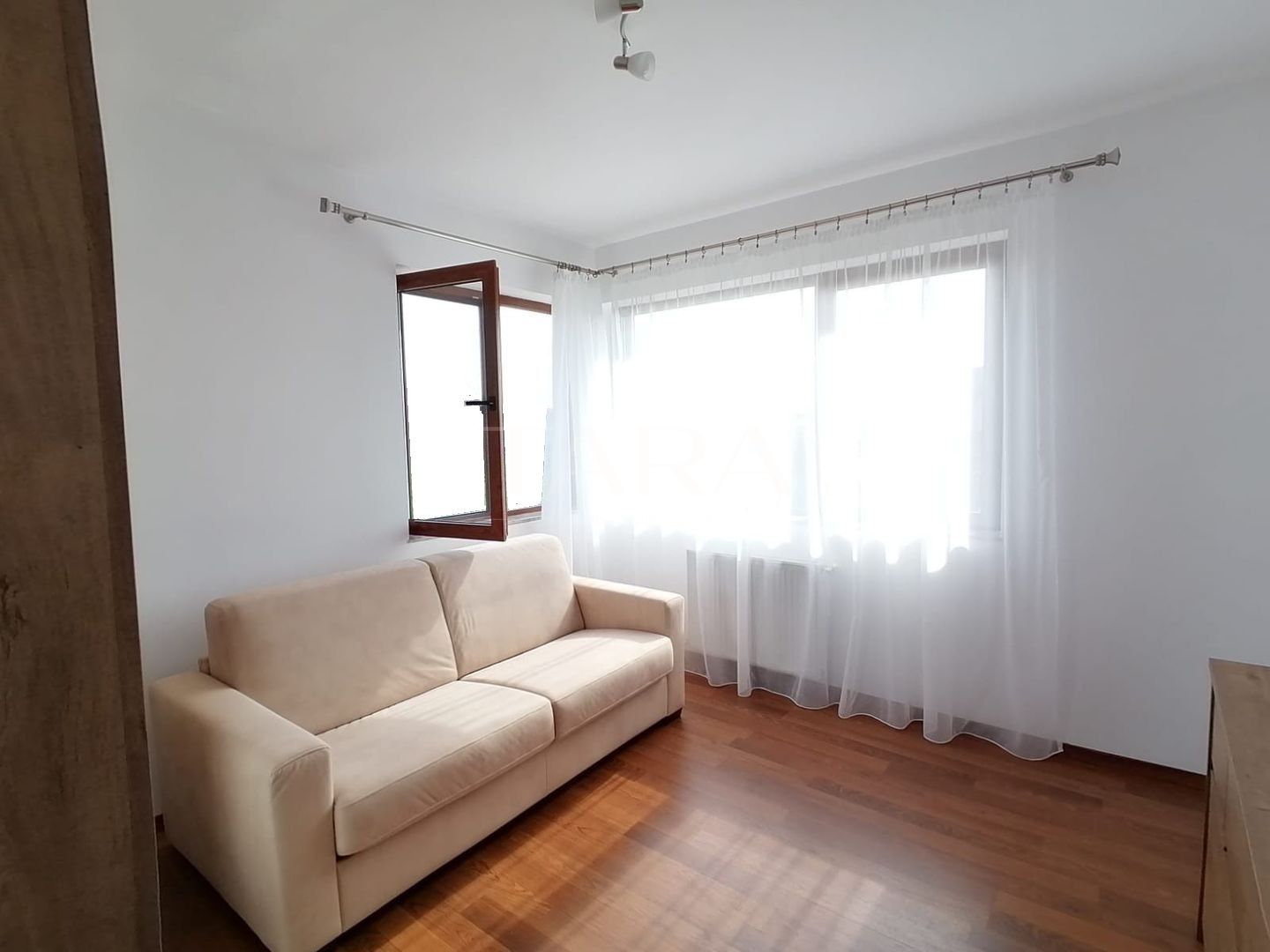 Apartament 3 camere de închiriat, aproape de Terra și Profi. - Poză 3
