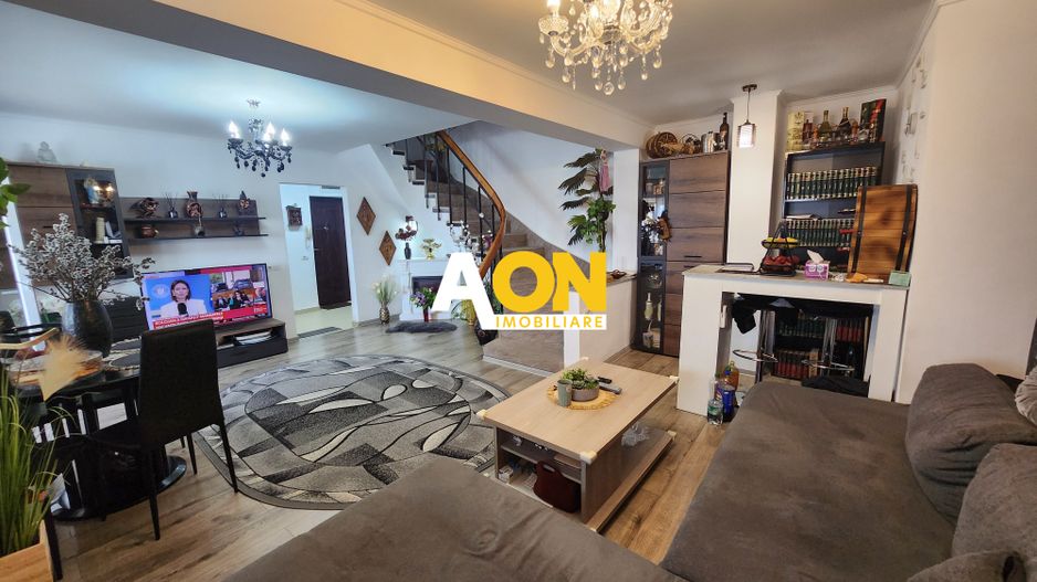 Apartament cu scara interioara, 4 camere, zona OMV Cetate - Poză 1