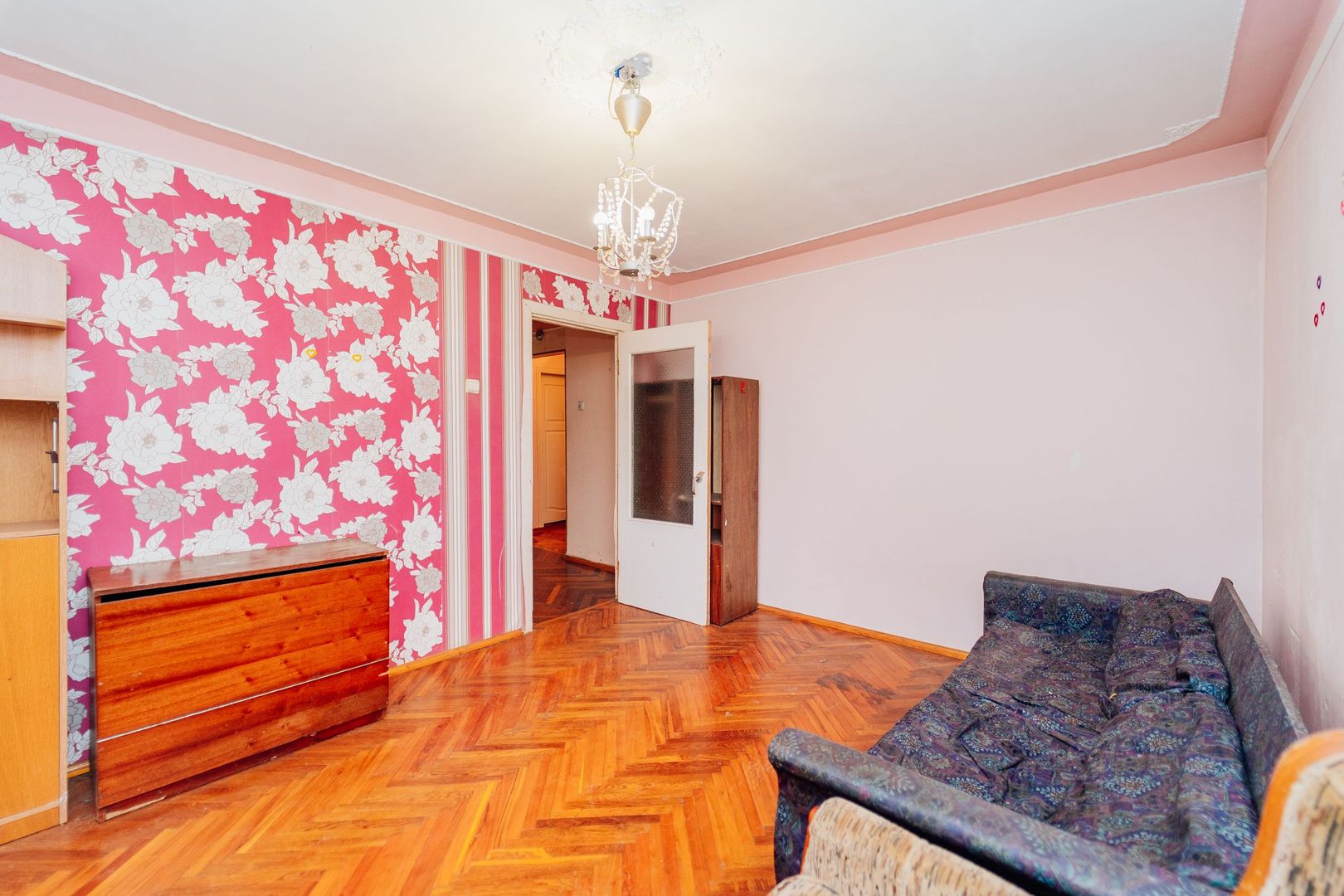 Apartament spațios cu 4 camere, sectorul Buiucani - Poză 1