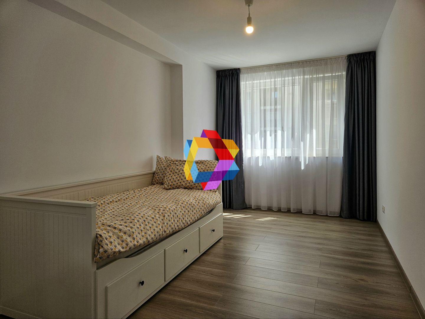 REZERVAT - Apartament trei camere, 81 mp  în zona Coresi- Urban - Poză 11