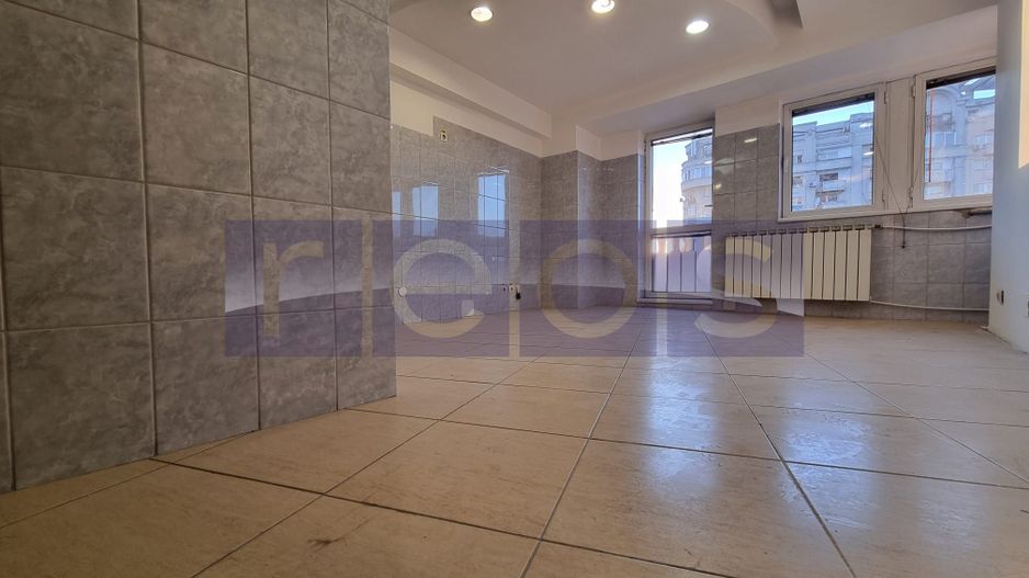 VANZARE SPATIU COMERCIAL | 30 CAMERE | ZONA UNIRII - Poză 34