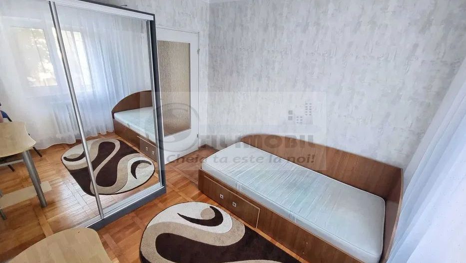 Apartament 3 camere decomandat - Podu Ros- Jumbo, Iasi - Poză 1