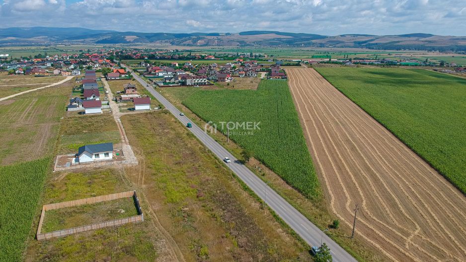 Terenuri pe șoseaua Brașovului în Bod spre Sanpetru - Poză 3