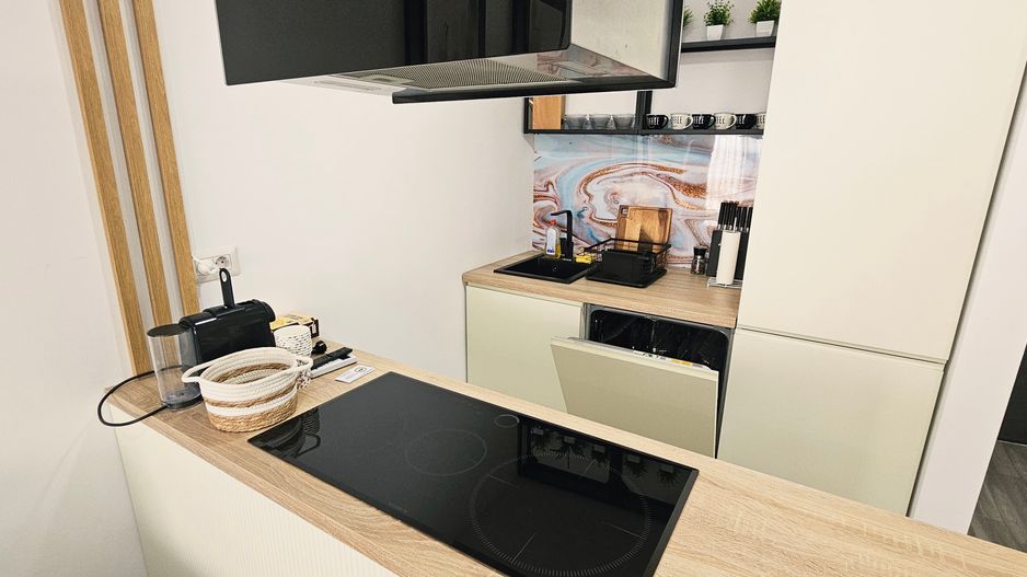 Sea View Olimp, Apartament 3 camere mobilat, vedere la mare - Poză 3
