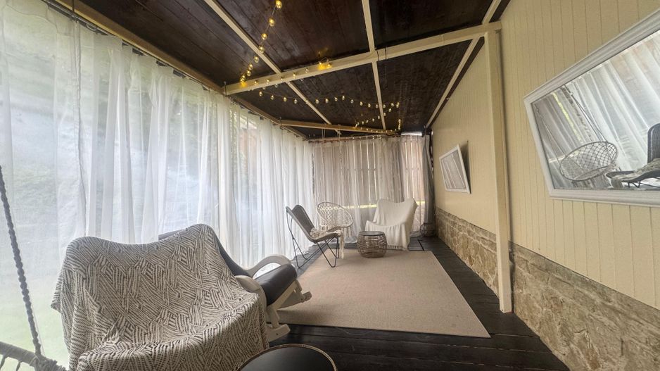 Pensiune deosebită în Bran || priveliște panoramică, facilitati premium - Poză 37