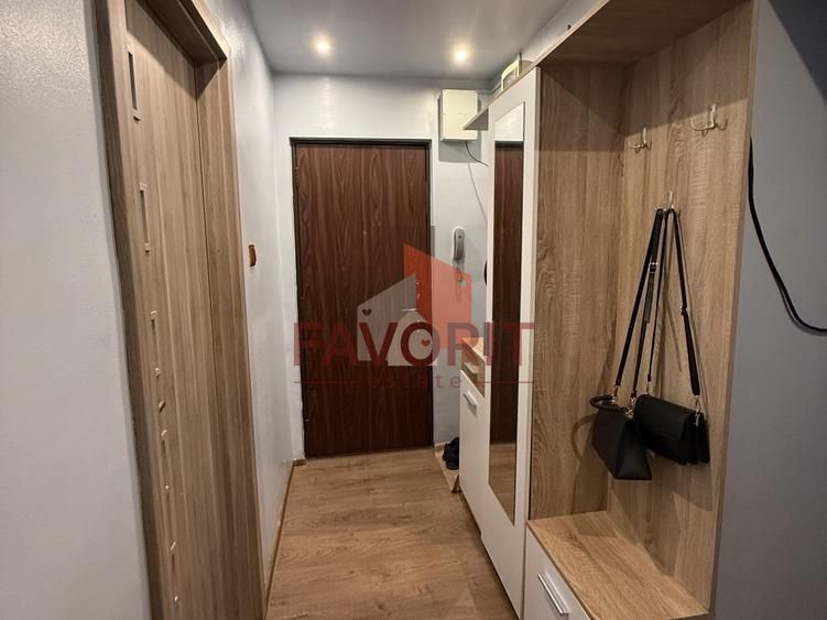 Aradului 3 camere decomandat, 2 bai, etaj 1 - Poză 11