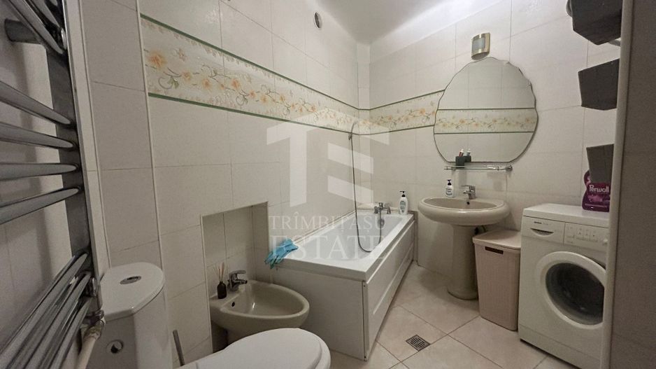 3 Camere Ultracentral 2 minute de Metrou Univestitate - Poză 9