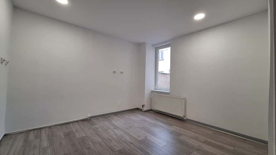 Spațiu birouri 15 mp, proaspăt renovat, cheltuieli incluse - Poză 1