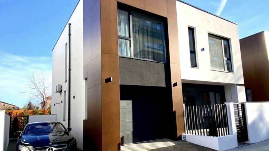 Vila Modernă, Cocheta cu piscină / 5 camere  Iancu Nicolae - Poză 1