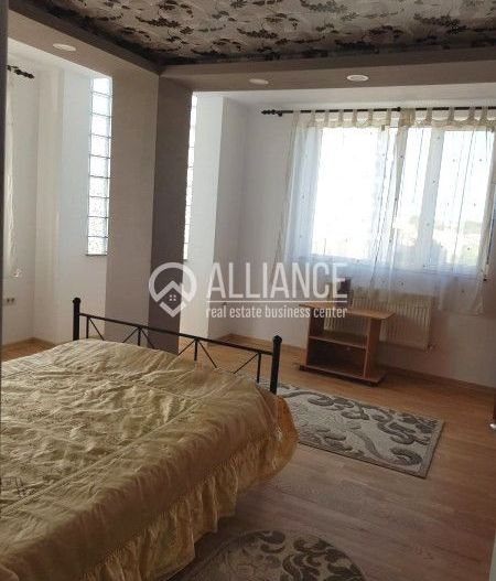BULEVARDUL MAMAIA - Apartament de 3 camere in vila TERMEN REDUS! - Poză 11