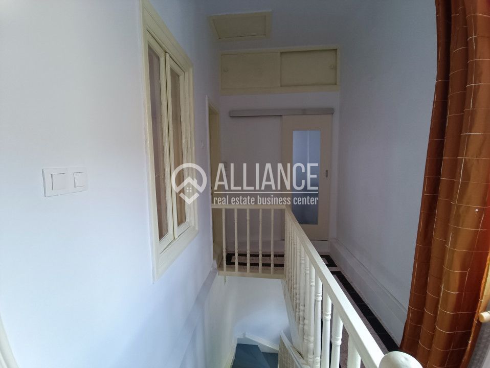 CENTRU SALA SPORTURILOR(COD03)- Casa interbelica si curte generoasa ! - Poză 57