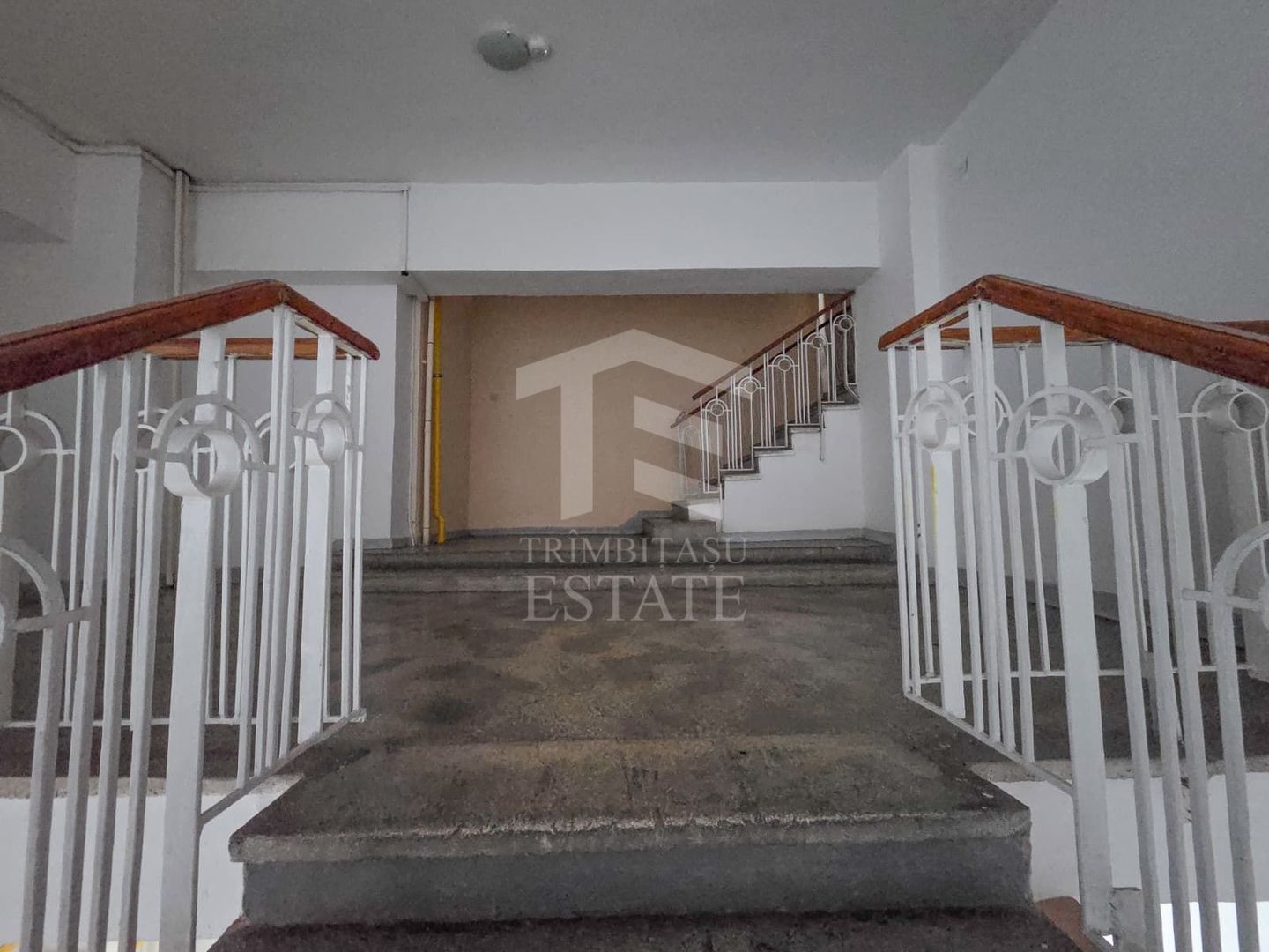 Apart 3 camere birouri stradal Bulevardul Unirii colt Nerva Traian - Poză 24