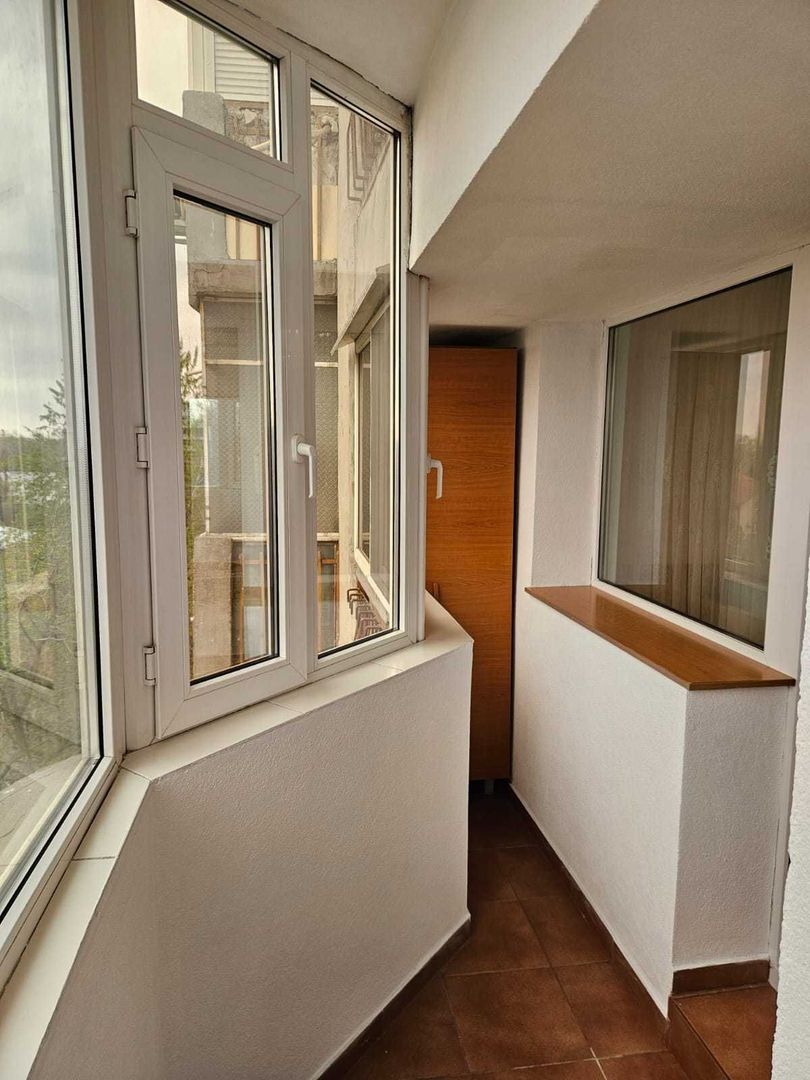 Apartament 3 camere de inchiriat, decomandat, parcare, Bulevardul Ghencea - Poză 3