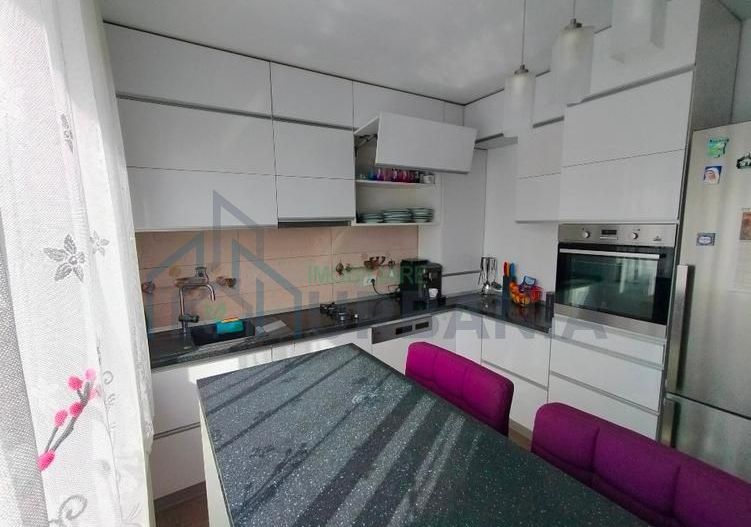 Casa tip duplex, 4 camere, parțial mobilată, Rediu - Poză 9