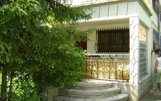 Casă / Vilă cu 7 camere de vânzare în Cornu - Poză 1