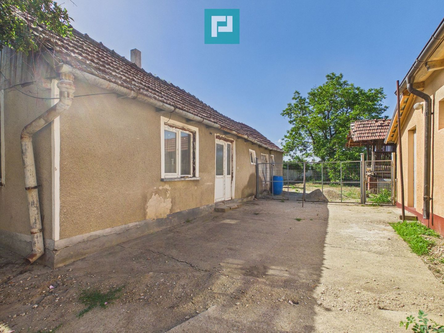 Casa renovata 3 camere Gepiu - Poză 11