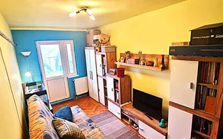 Vand apartament cu 4 camere in zona spitalul judetean,comision ,,0'' - Poză 11