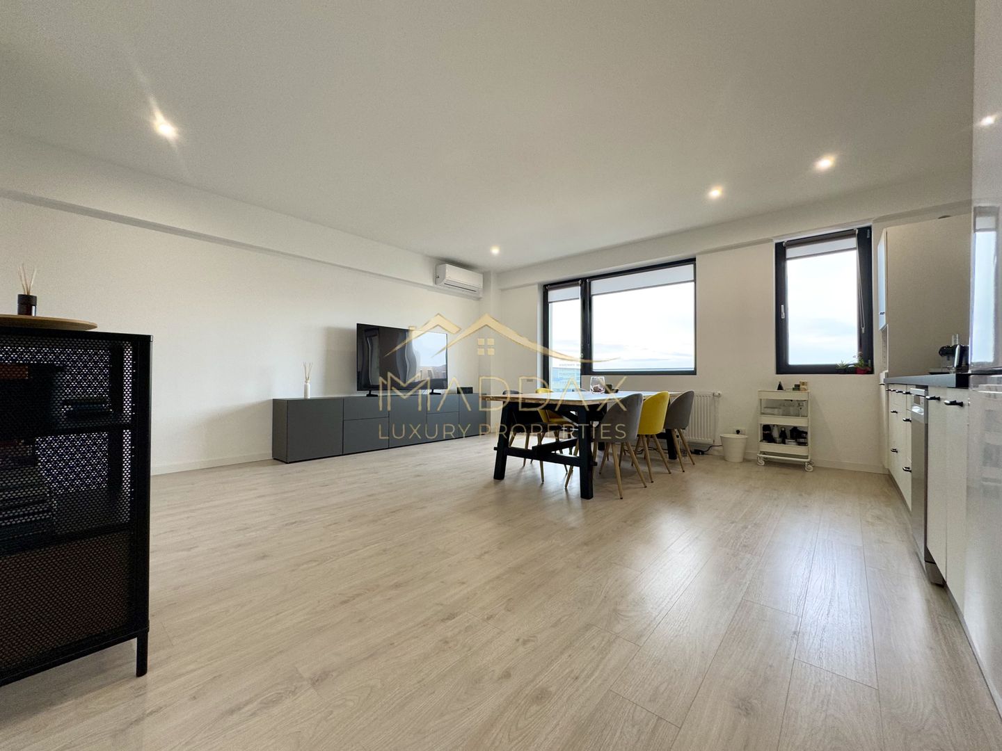 Apartament cu 2 camere *67mp utili + Terasa* // Pipera - Rond OMV - Poză 10