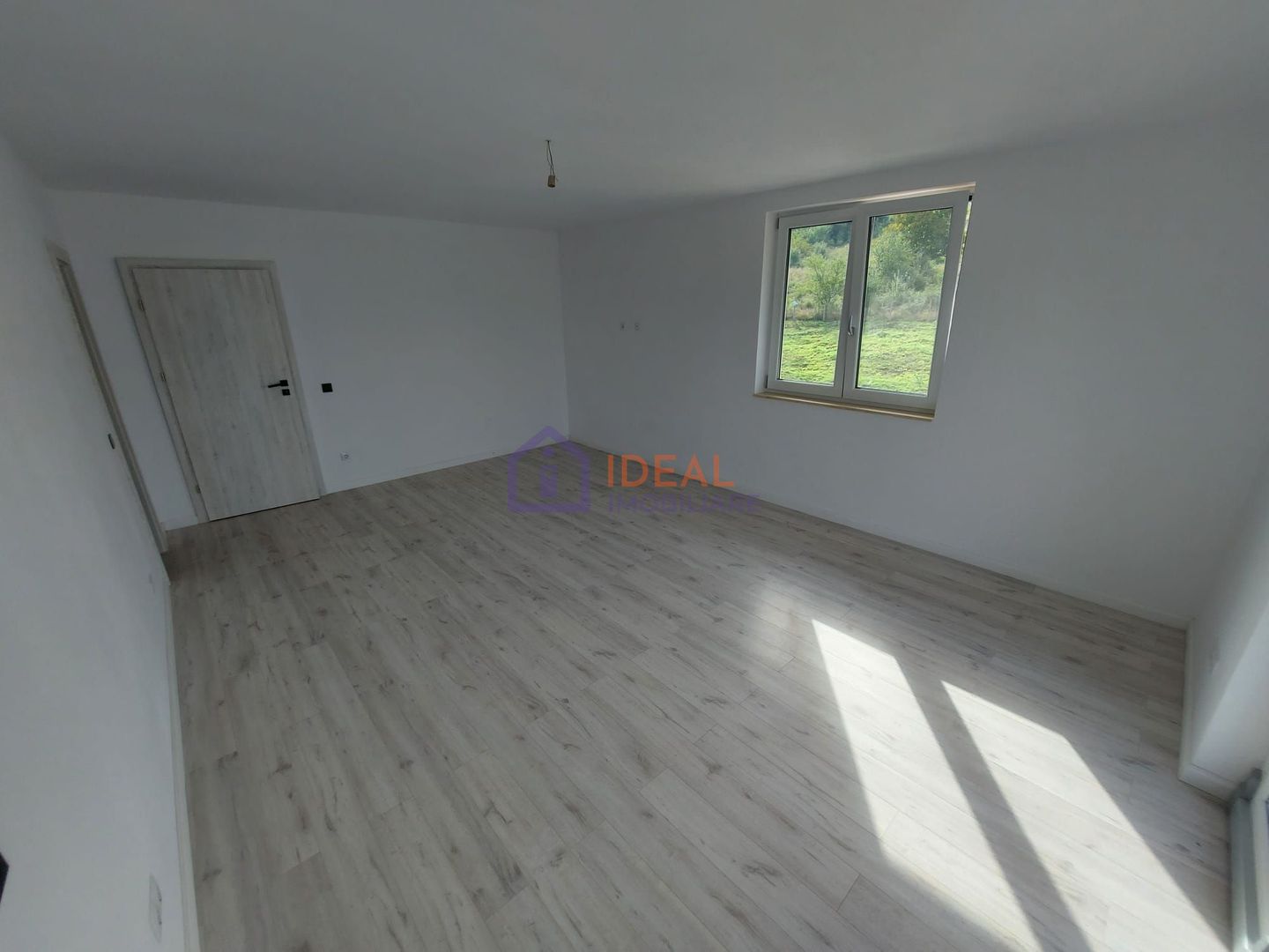 Casa Individuala LA CHEIE cu 250 mp utili, zona Strand - Poză 17