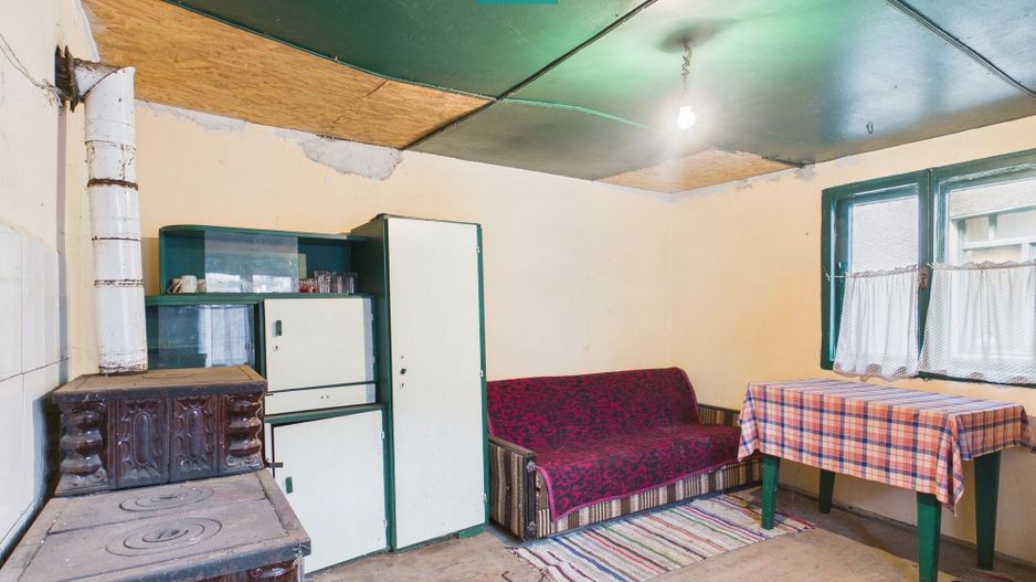 Casă 5 camere şi anexe în Cuied - Poză 13