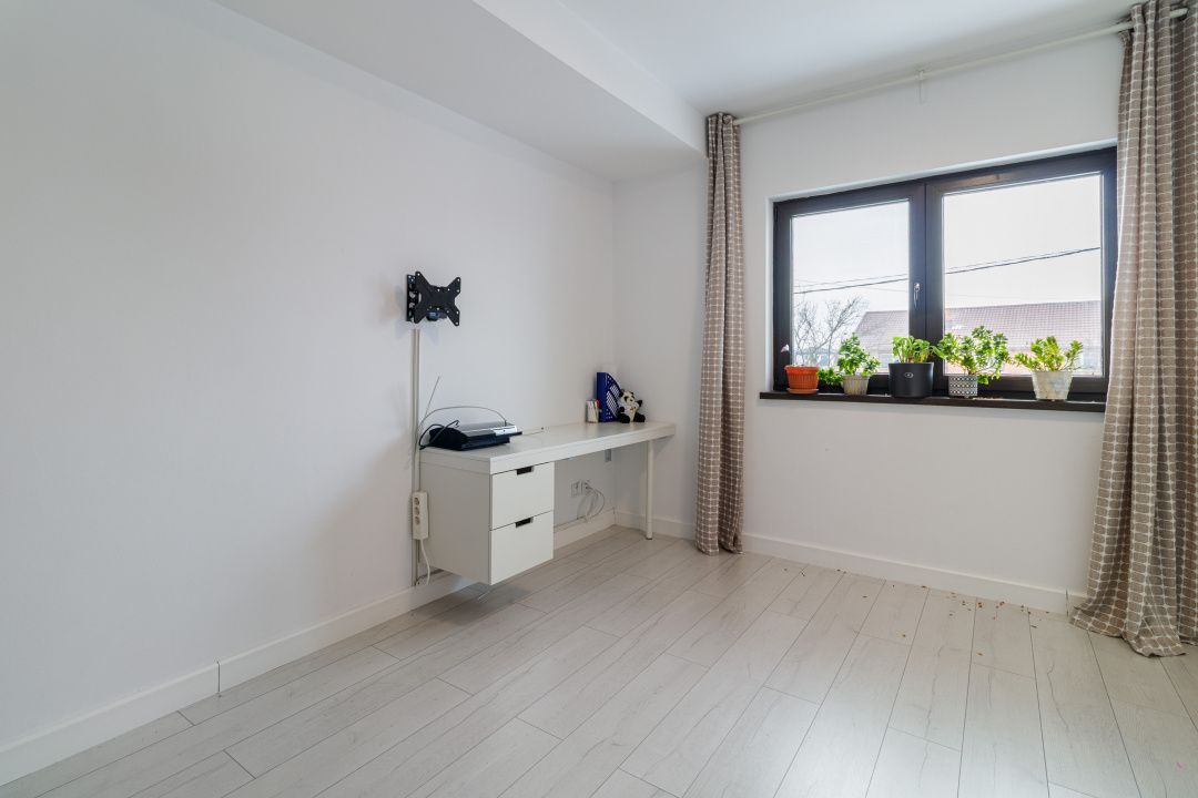 Casa Corbeanca - Curte si liniste - Poză 8