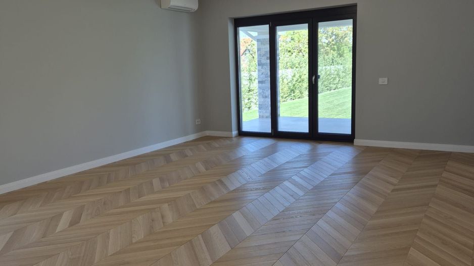 Locuinta individuala cu garaj si teren de 1000mp - Poză 40