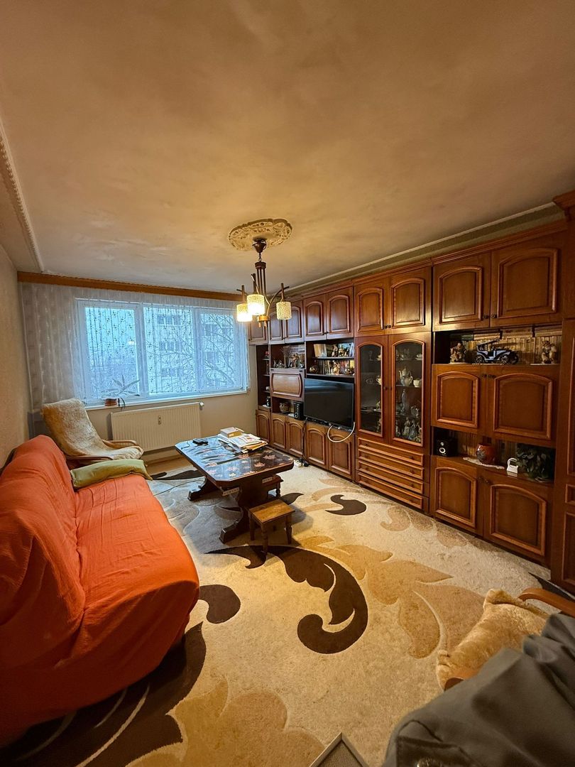 Apartament cu trei camere, Brancoveanu, 130.000€ - Poză 2