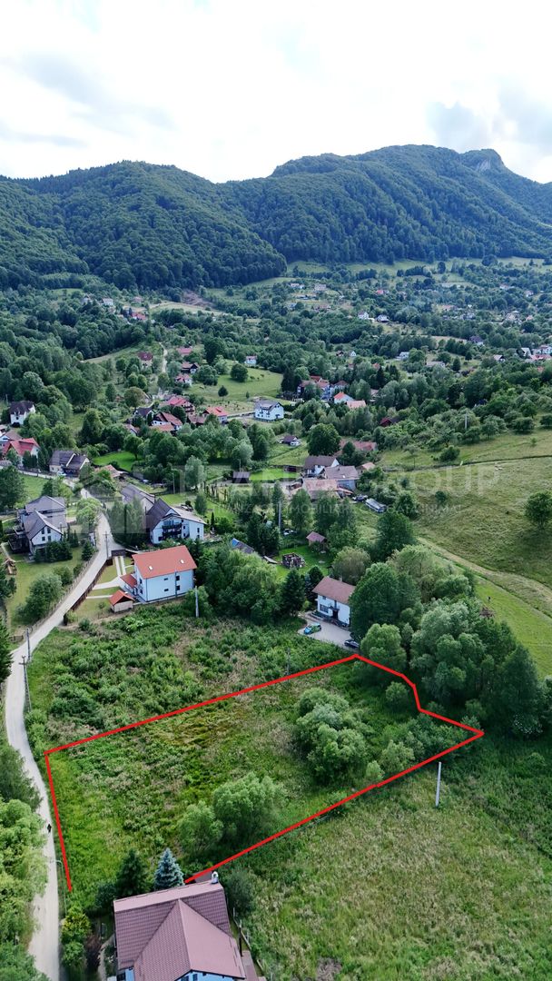 Teren 2.797 mp cu priveliște montană și potențial turistic – Predeluț, Bran - Poză 2