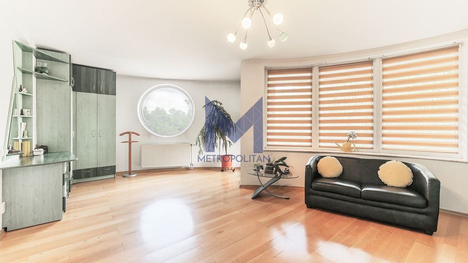 Vilă cu 1.350 mp teren în mijlocul orașului Grădina Botanică - Poză 13