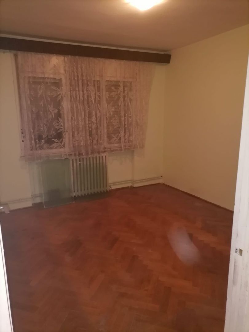 BRASADAS vinde apt. CENTRAL 4 cam. 85mp la etajul 4/4. - Poză 4