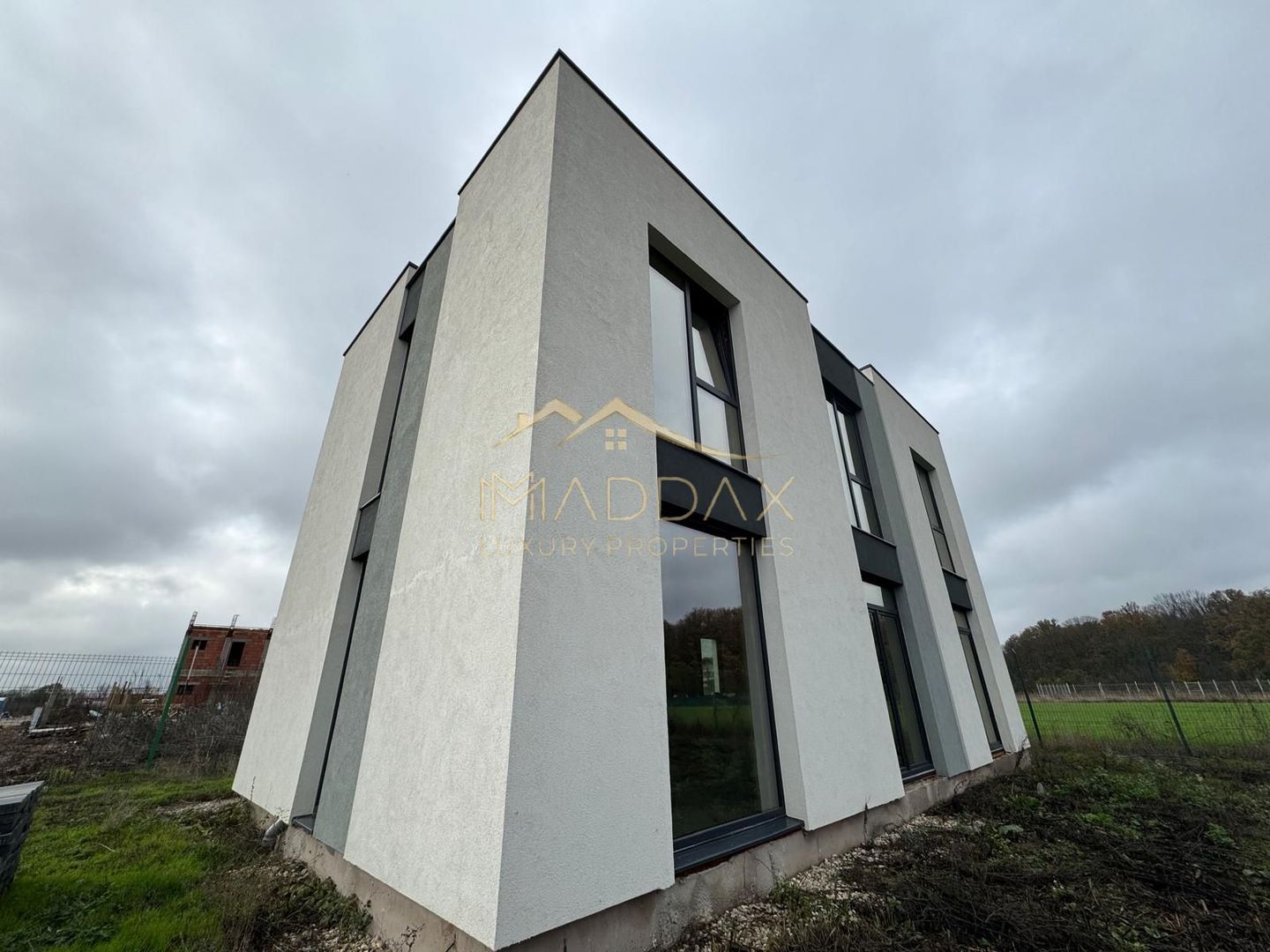 Vila balotesti - Poză 8