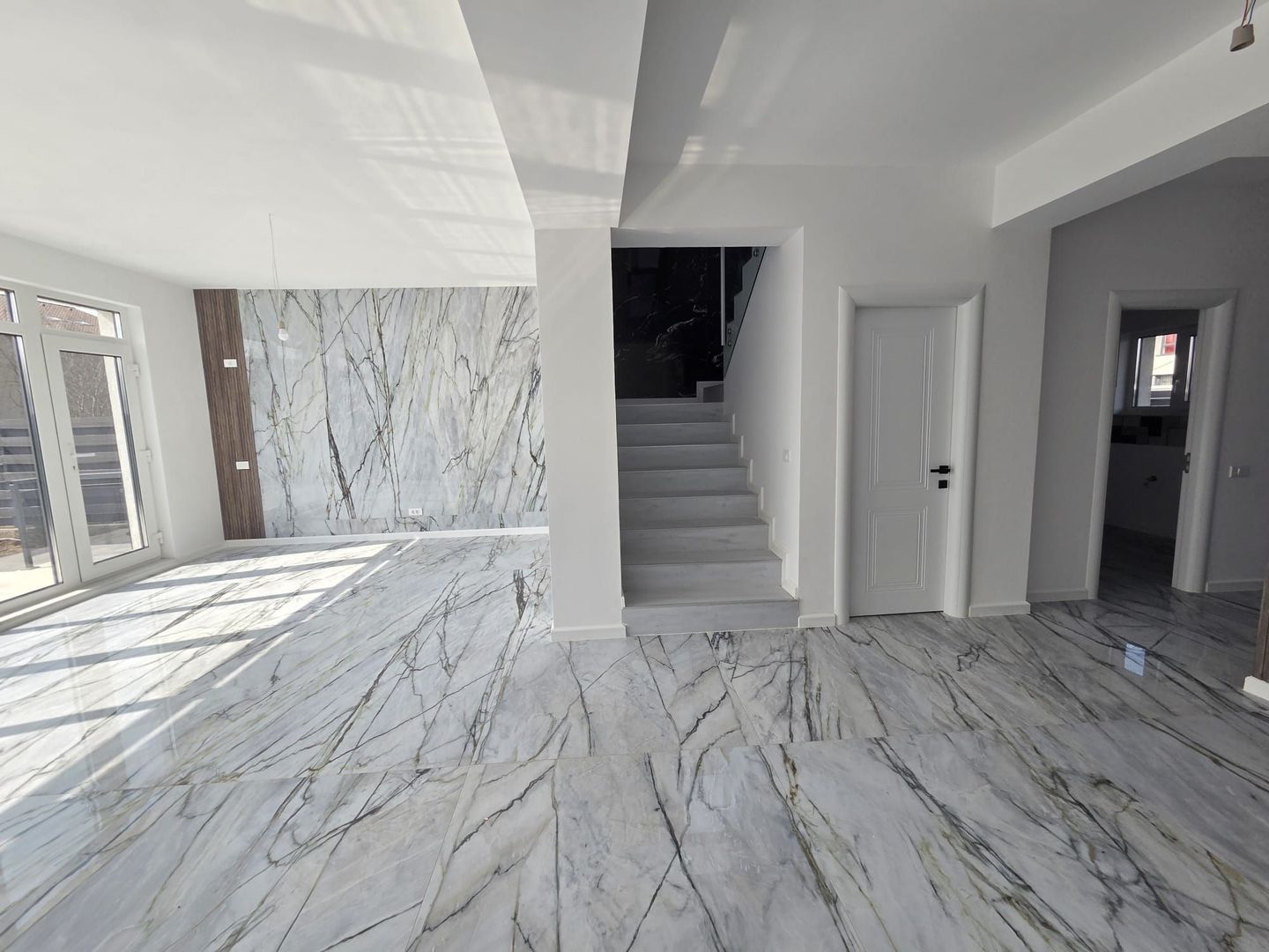 Vila moderna Liddl Tunari, TOATE UTILITATILE, 0% comision - Poză 10