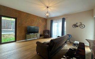 Apartament in vila cu panorama deosebita si garaj! - Poză 19