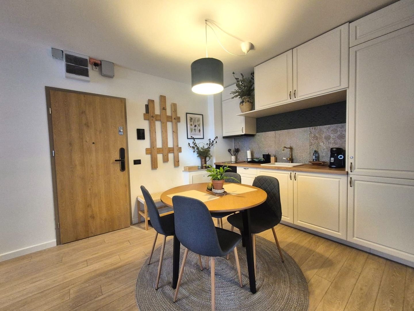 Apartamente în vilă construite în 2024, cu priveliște spre Postăvaru. - Poză 7