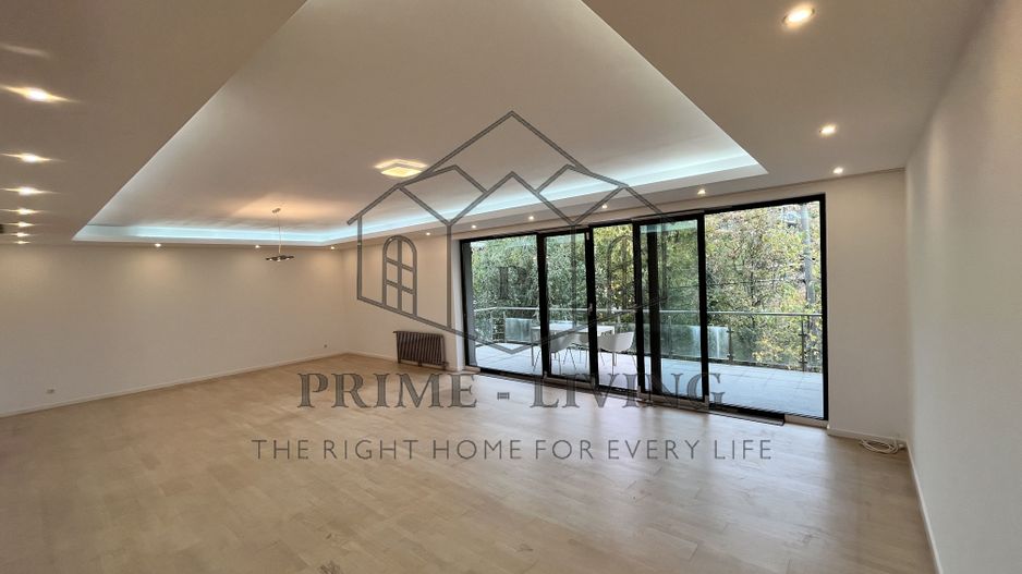 GORGEOUS 4-ROOM APARTMENT NEAR VERDI PARK - Poză 1