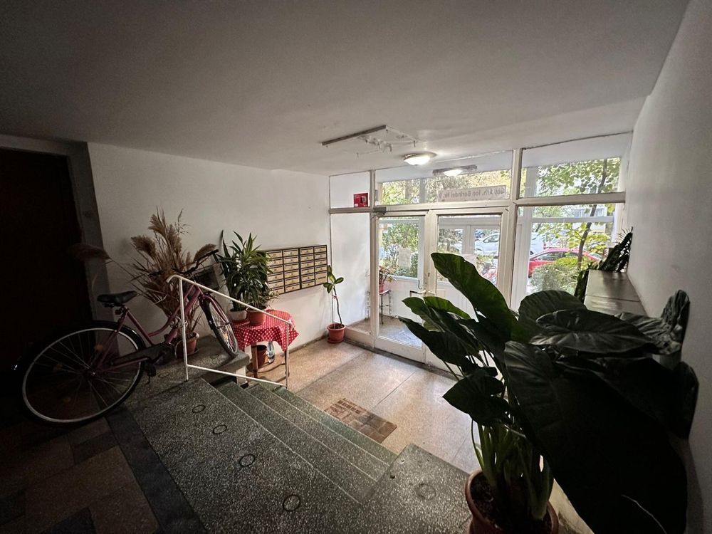 Garsoniera, Studio, Obor apropae de parc, potential spatiu comercial - Poză 2