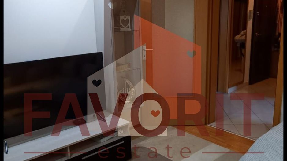 3 camere, decomandat | etaj 1 | centrala proprie | 2 bai | zona excelenta - Poză 1