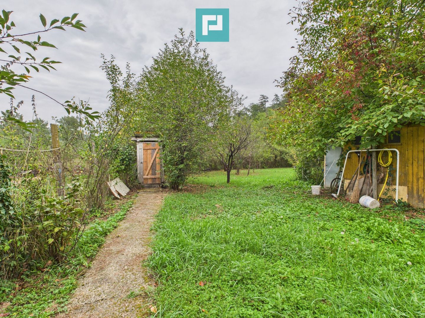 Teren de 1440mp în Lipova pentru o casă de vacanță - Poză 3