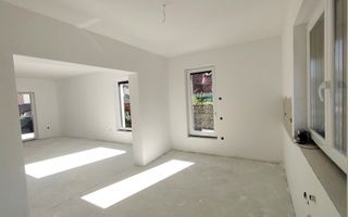 Casa cu garaj, pivnita, curte mare - Poză 4