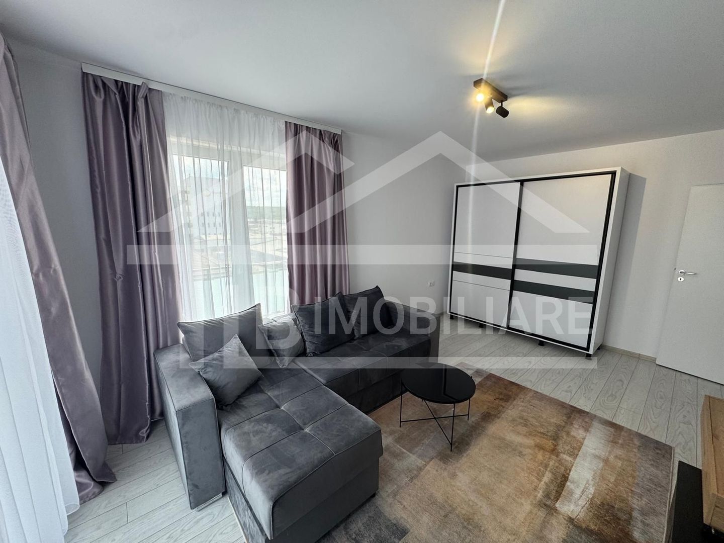 Apartament cu 2 camere, decomandat, 59 mp, parcare,  zona Maurer Residence - Poză 1