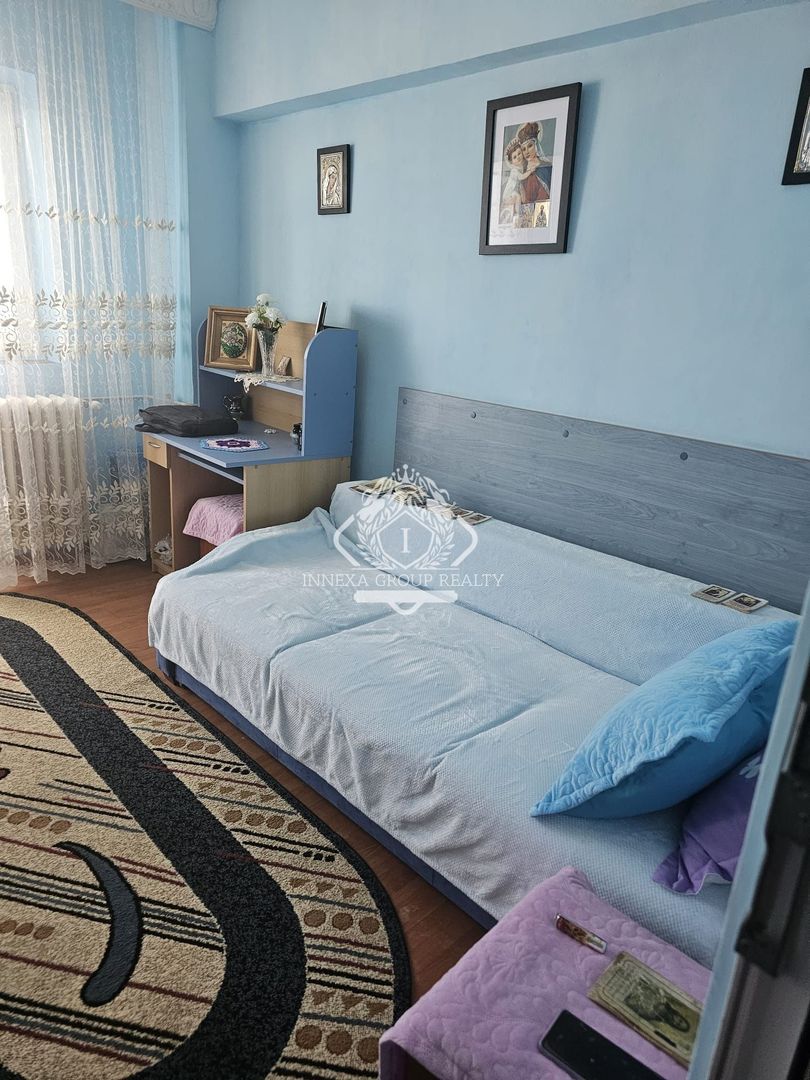 Apartament cu 4 camere semidecomandat de vanzare in zona Oltenitei - Poză 3