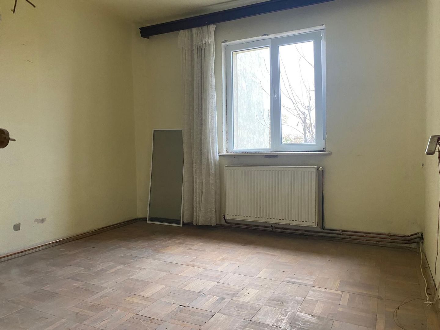 Vanzare apartament cu 3 camere în Micro 6  zonă căutată din Târgoviste - Poză 7