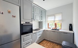 casa cocheta cu 4 camere, P+1E+M, complet mobilata si utilata - Poză 8