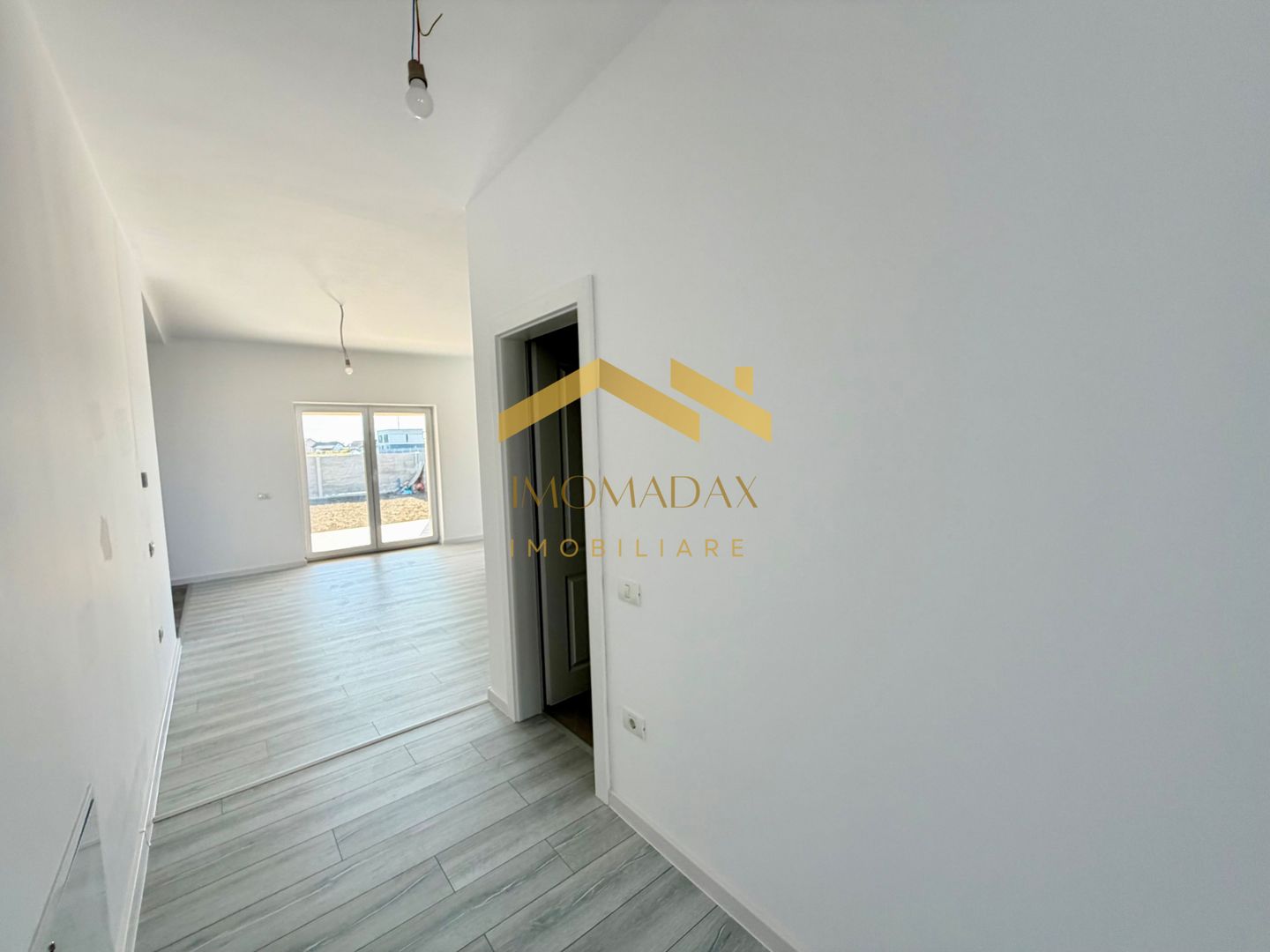 Mosnita Noua-Casa Parter-4 Camere - Poză 9